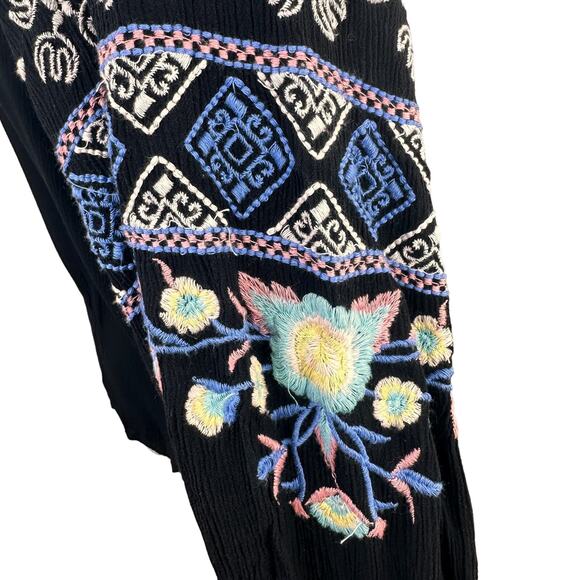 Francesca's Harper Heritage Peasant Embroidered Blouse Size XS - Picture 3 of 8